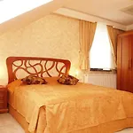 Fajkier Hotel