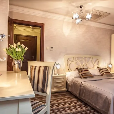 Fajkier 3* كروتشيسته