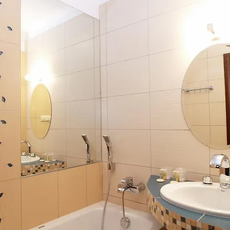 Fajkier فندق كروتشيسته