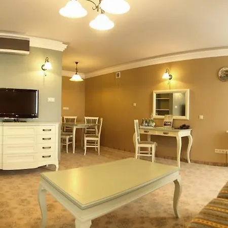 Fajkier 3* كروتشيسته