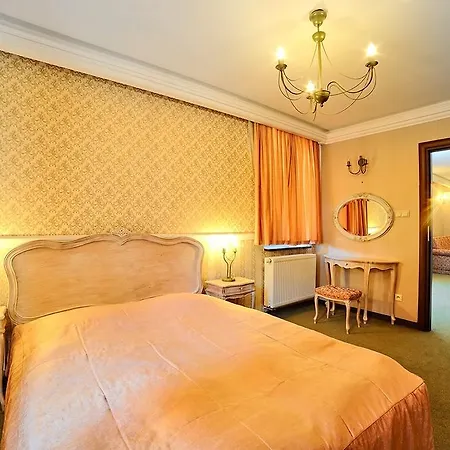 Fajkier كروتشيسته