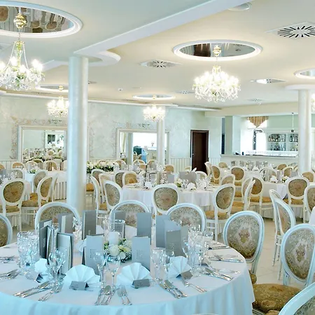 Fajkier Hotel 3*